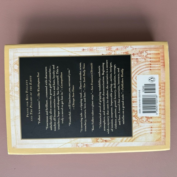 The pillars of the earth Book by Ken Follett VGC - Picture 3 of 8